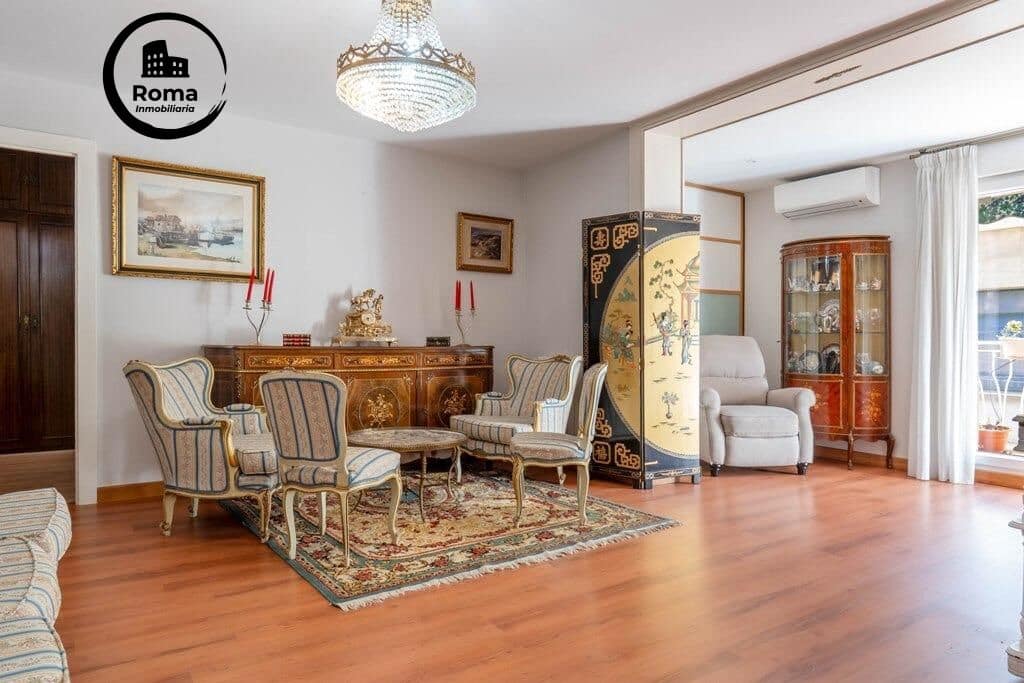 Ático de 4 habitaciones en Granada ciudad en venta - 439.000 € (Ref: 9627717)