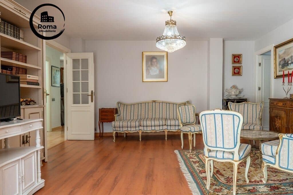 Ático de 4 habitaciones en Granada ciudad en venta - 439.000 € (Ref: 9627717)
