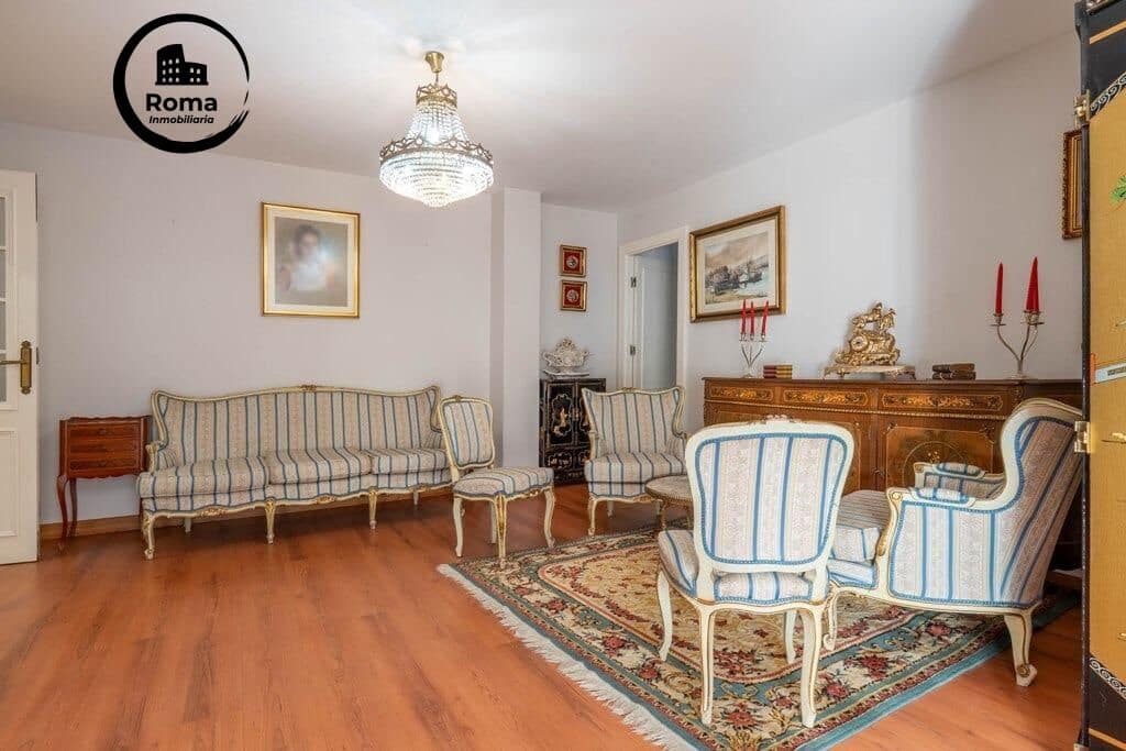 Ático de 4 habitaciones en Granada ciudad en venta - 439.000 € (Ref: 9627717)