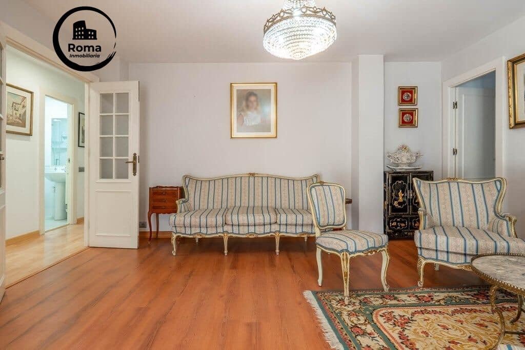 Ático de 4 habitaciones en Granada ciudad en venta - 439.000 € (Ref: 9627717)