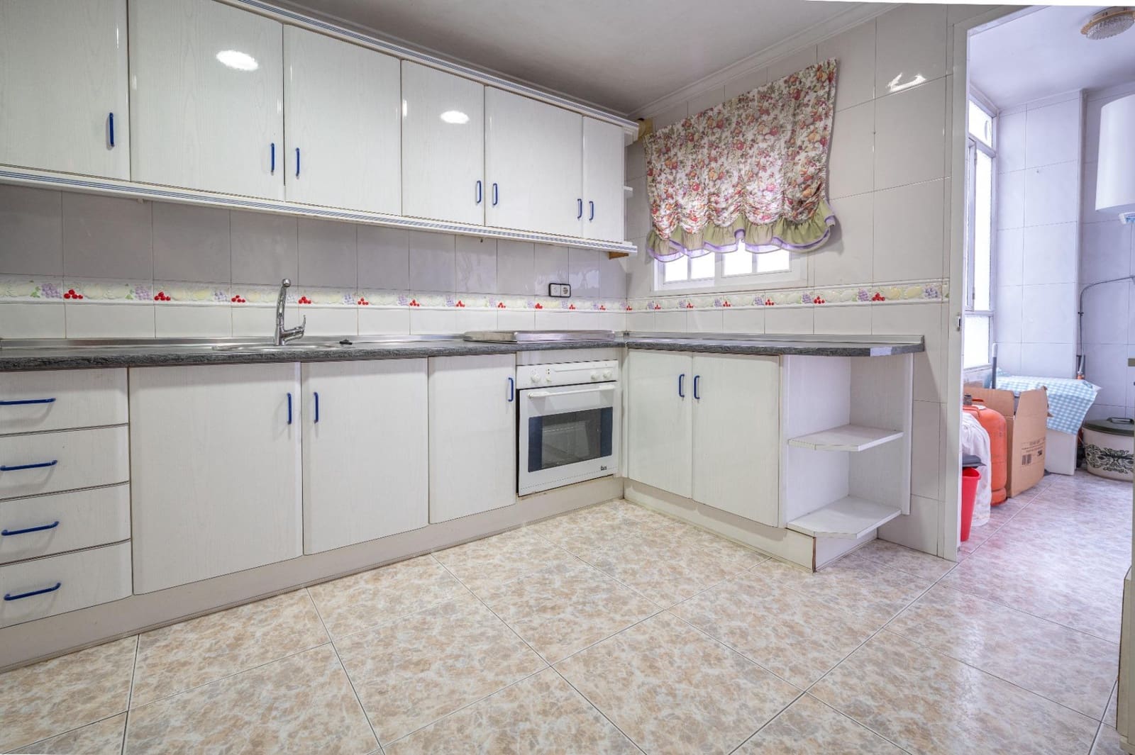 4 Zimmer Wohnung zu verkaufen in Granada Stadt mit Garage - 375.000 € (Ref: 9627723)