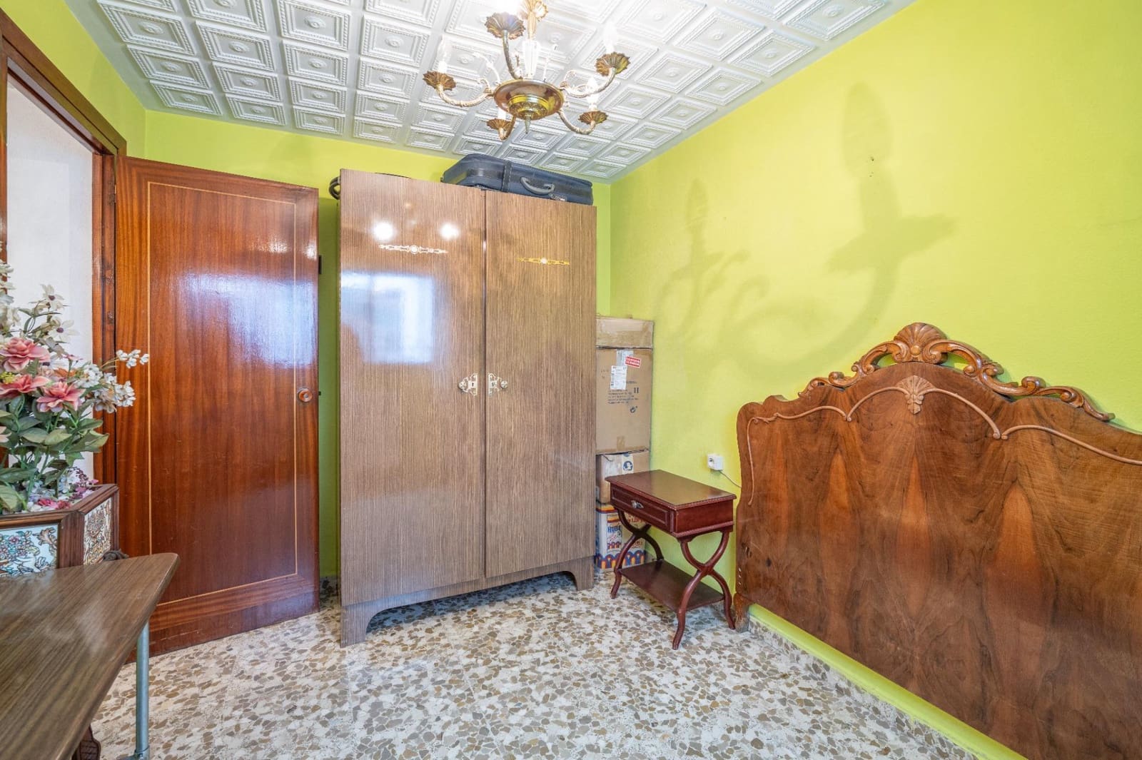 4 Zimmer Wohnung zu verkaufen in Granada Stadt mit Garage - 375.000 € (Ref: 9627723)