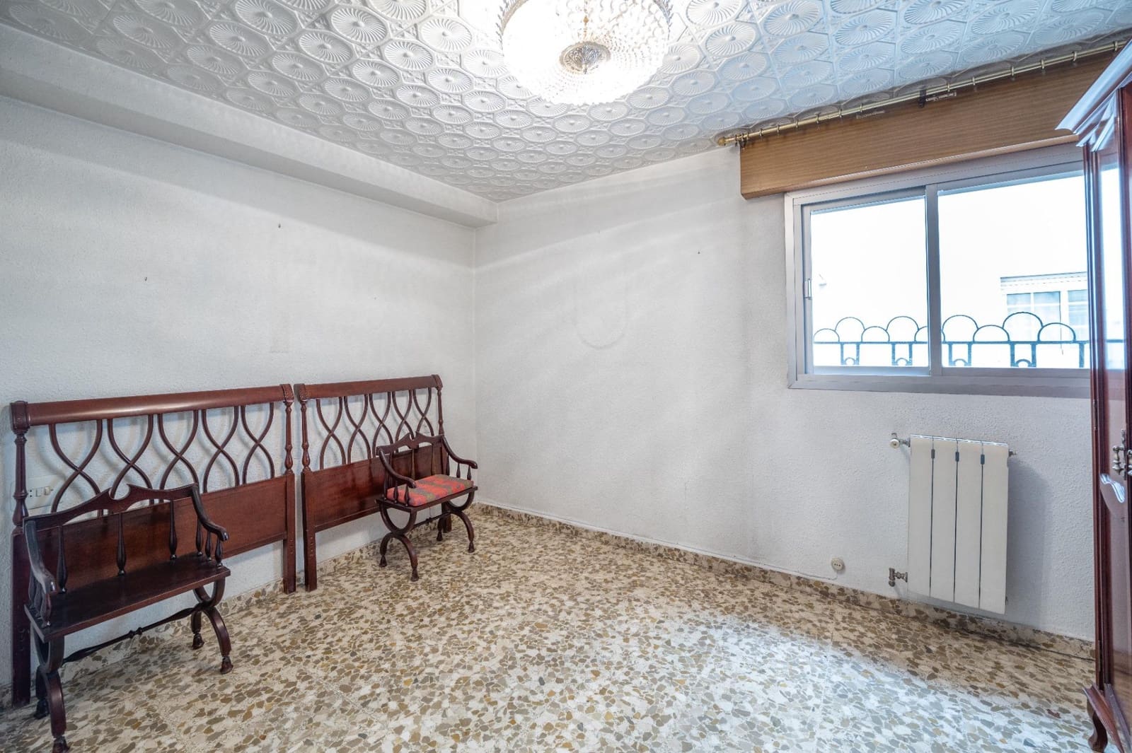 4 Zimmer Wohnung zu verkaufen in Granada Stadt mit Garage - 375.000 € (Ref: 9627723)
