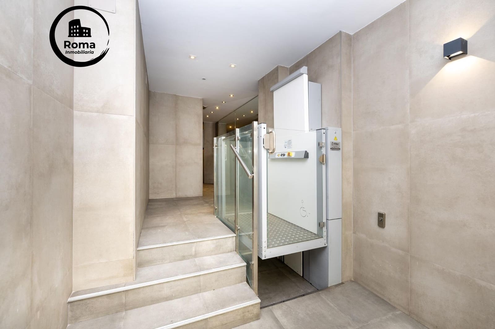 Piso de 2 habitaciones en Granada ciudad en venta - 360.000 € (Ref: 9630160)