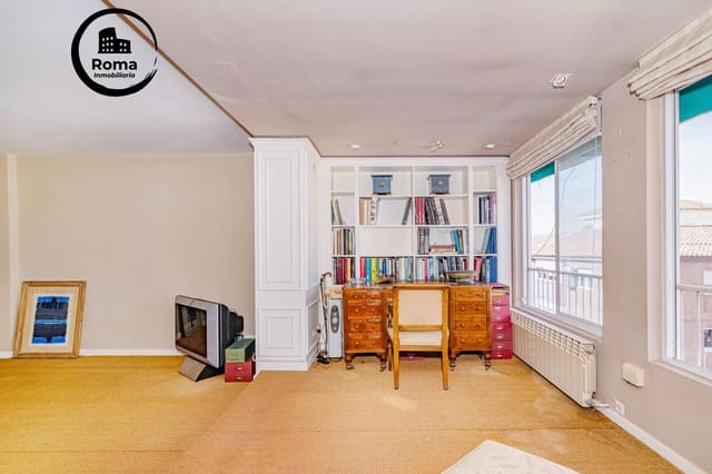 2 slaapkamer Penthouse te koop in Centro - Sagrario, Granada stad - € 359.900 (Ref: 9630167)