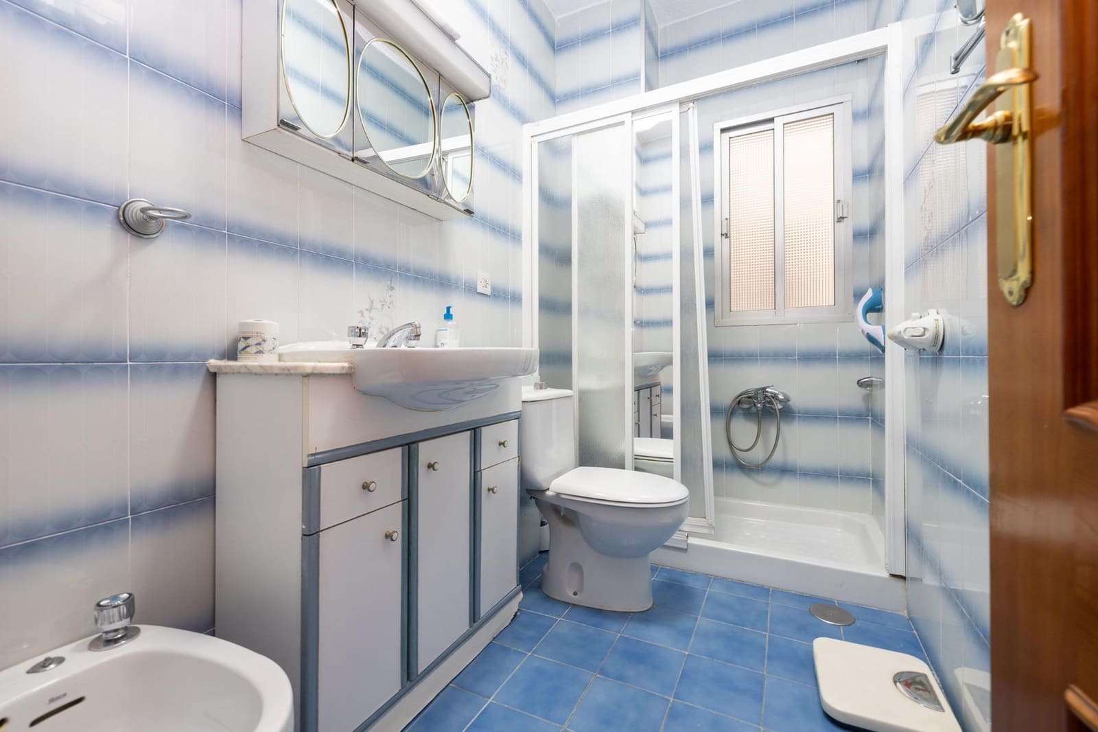 3 Zimmer Wohnung zu verkaufen in Granada Stadt - 245.000 € (Ref: 9630174)