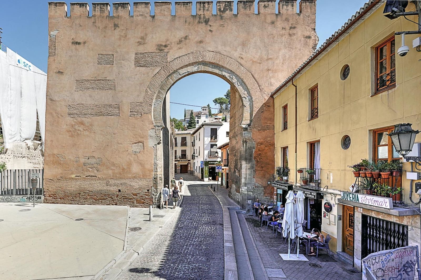 1 bedroom Flat for sale in Granada city with garage - € 219,900 (Ref: 9630175)