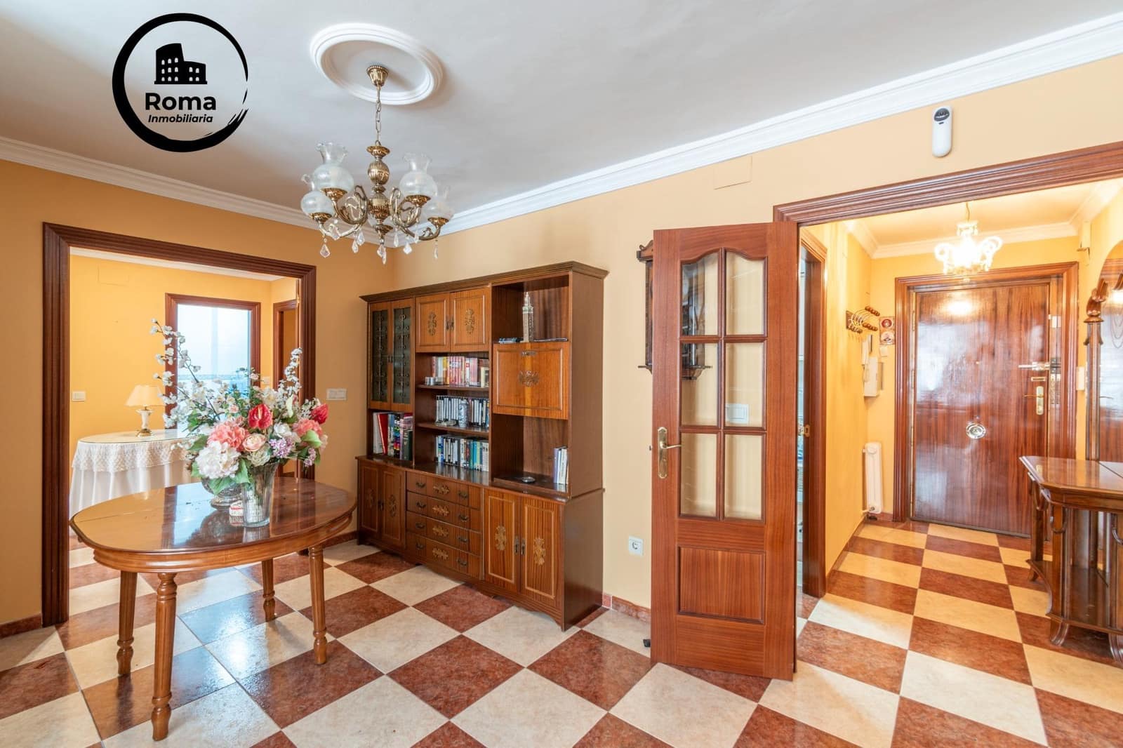 Piso de 3 habitaciones en Granada ciudad en venta - 305.000 € (Ref: 9630180)