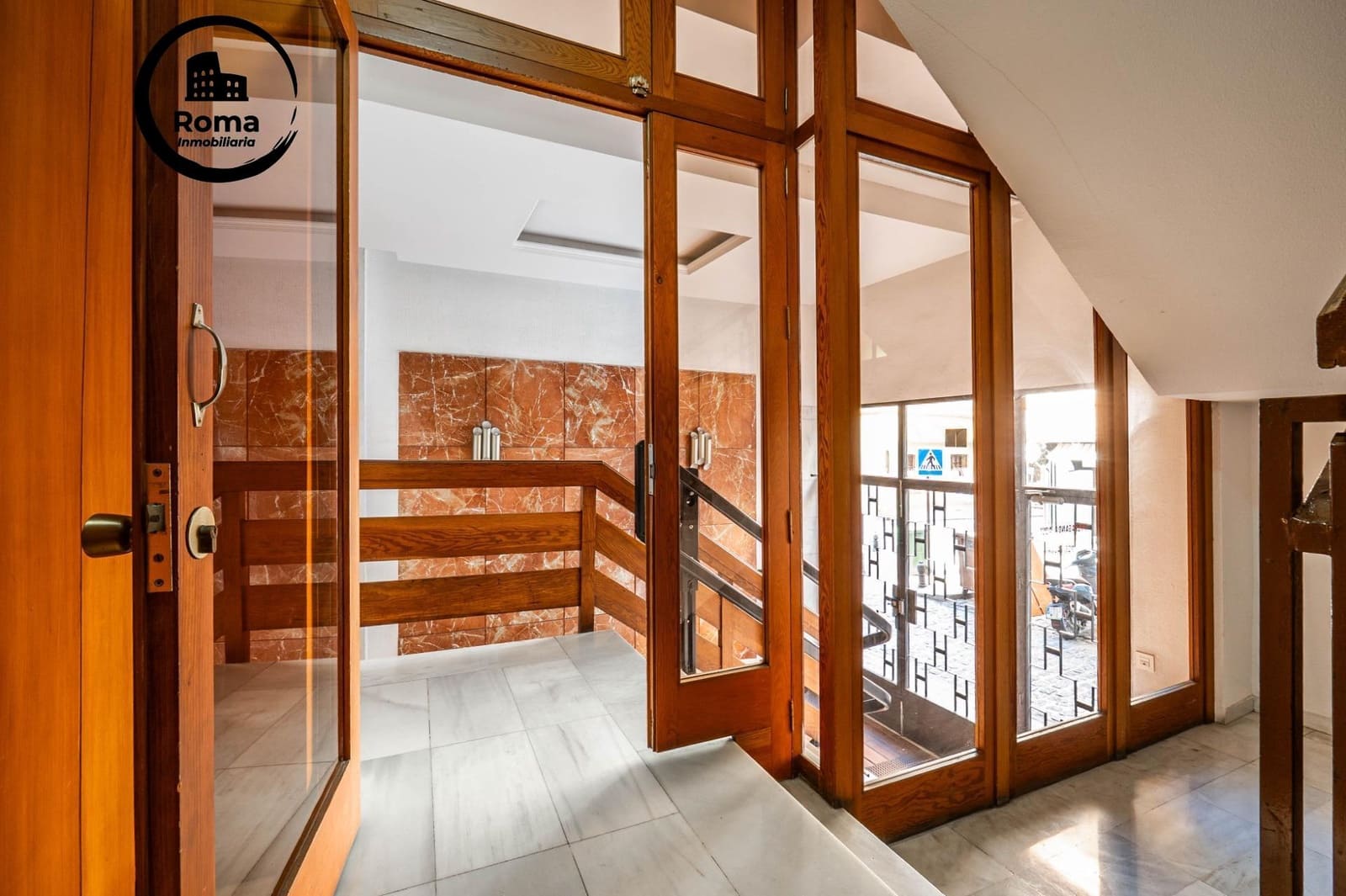 3 bedroom Flat for sale in Granada city - € 390,000 (Ref: 9630194)