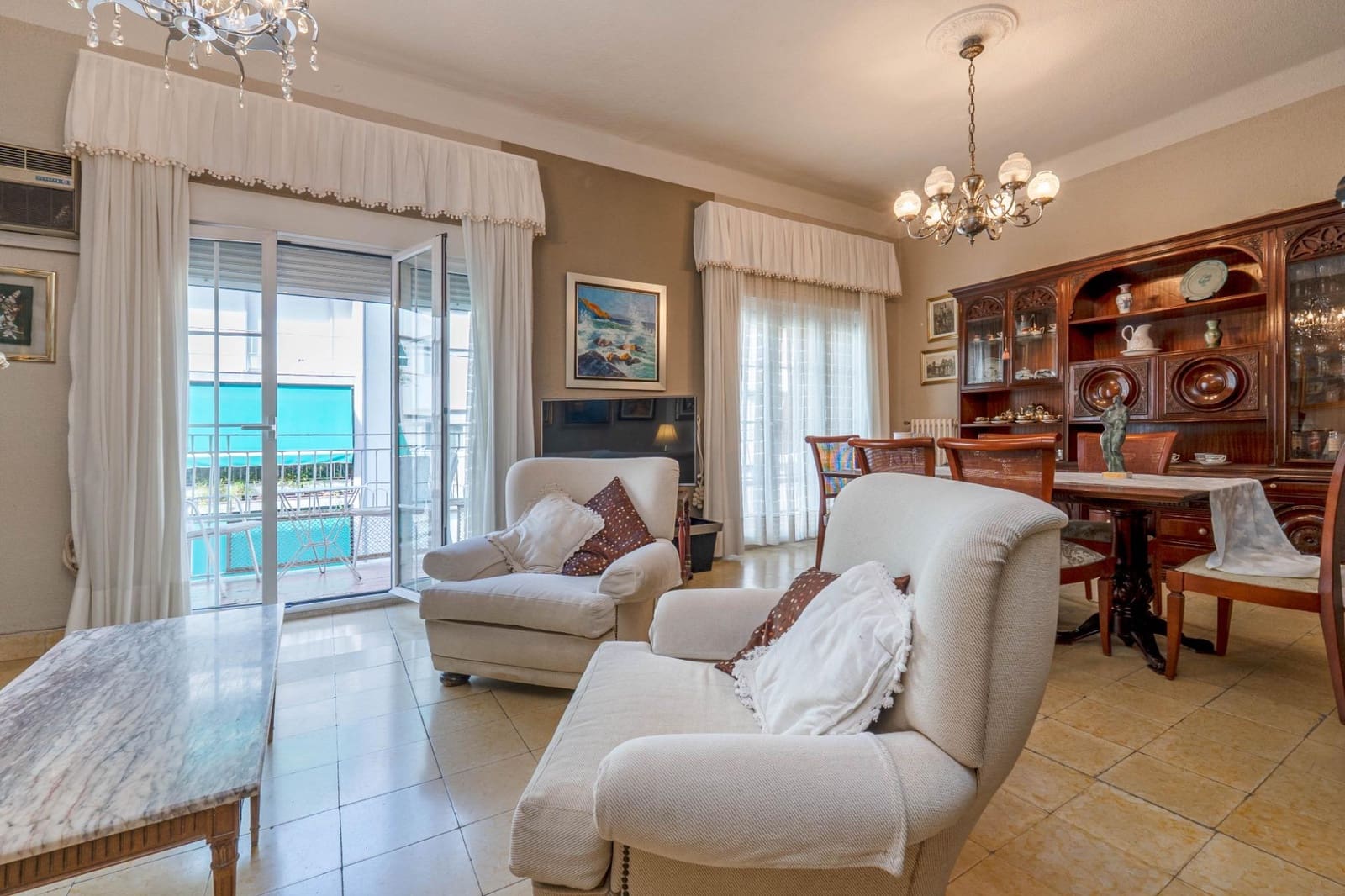 5 slaapkamer Flat te koop in Granada stad - € 460.000 (Ref: 9630195)