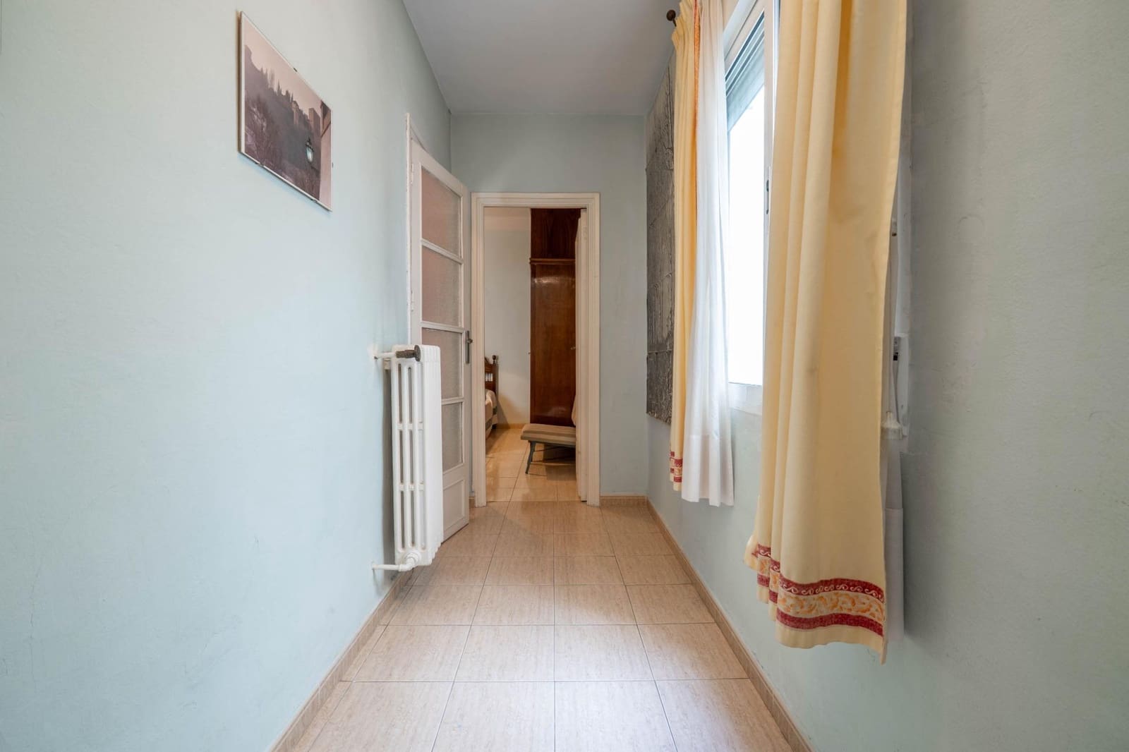 5 slaapkamer Flat te koop in Granada stad - € 460.000 (Ref: 9630195)