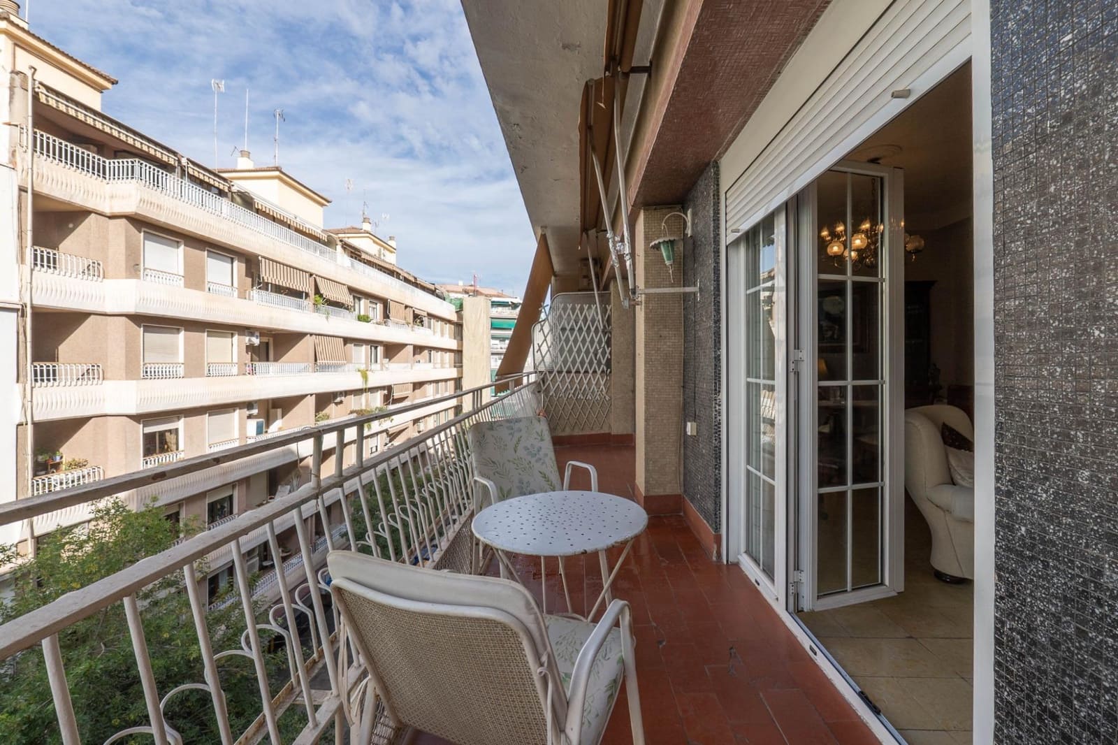5 slaapkamer Flat te koop in Granada stad - € 460.000 (Ref: 9630195)