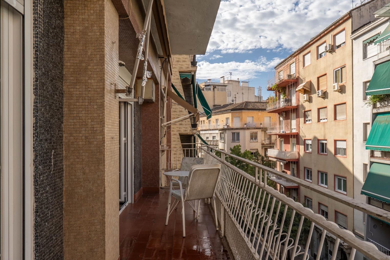 5 slaapkamer Flat te koop in Granada stad - € 460.000 (Ref: 9630195)