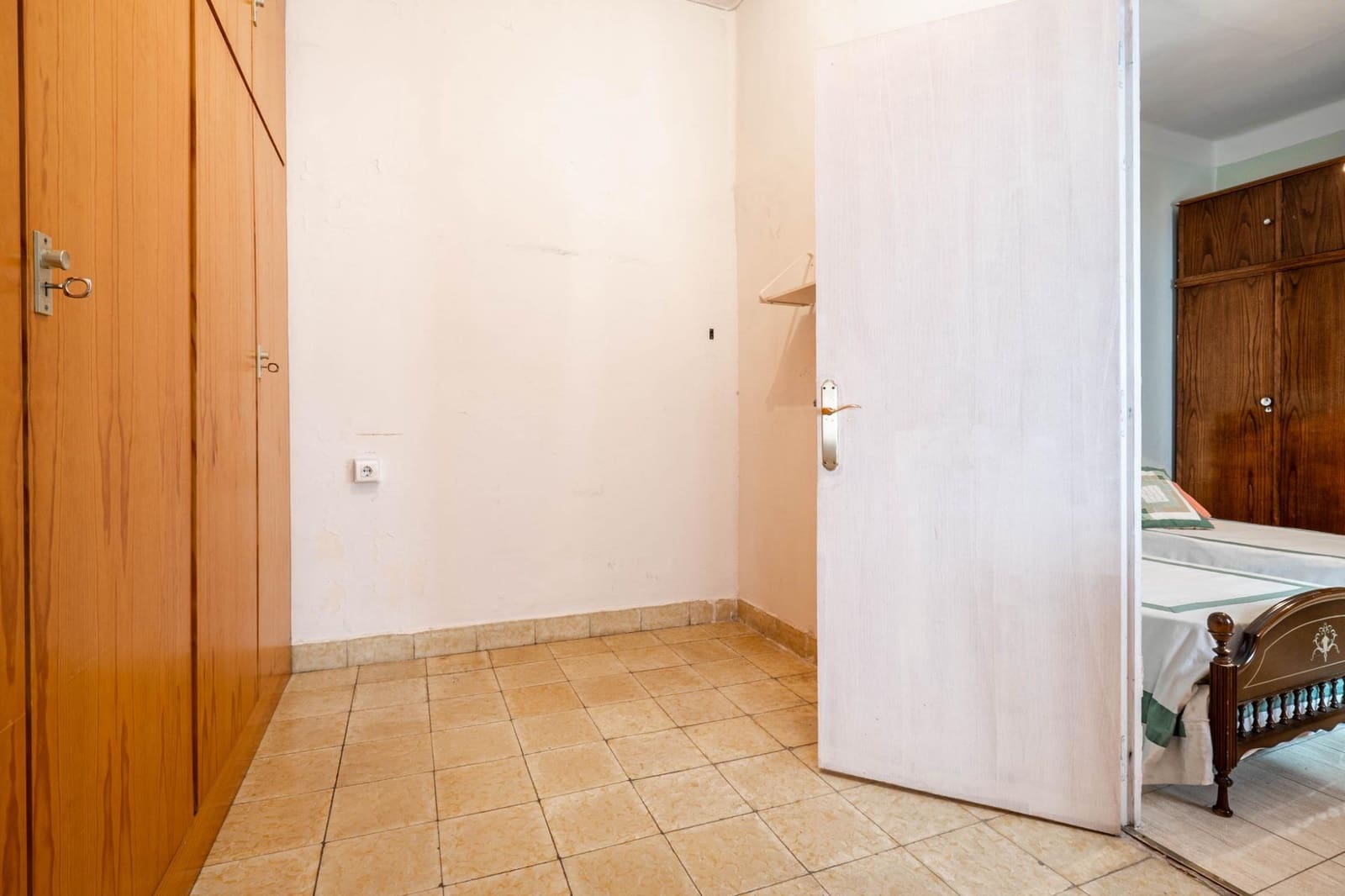 5 slaapkamer Flat te koop in Granada stad - € 460.000 (Ref: 9630195)