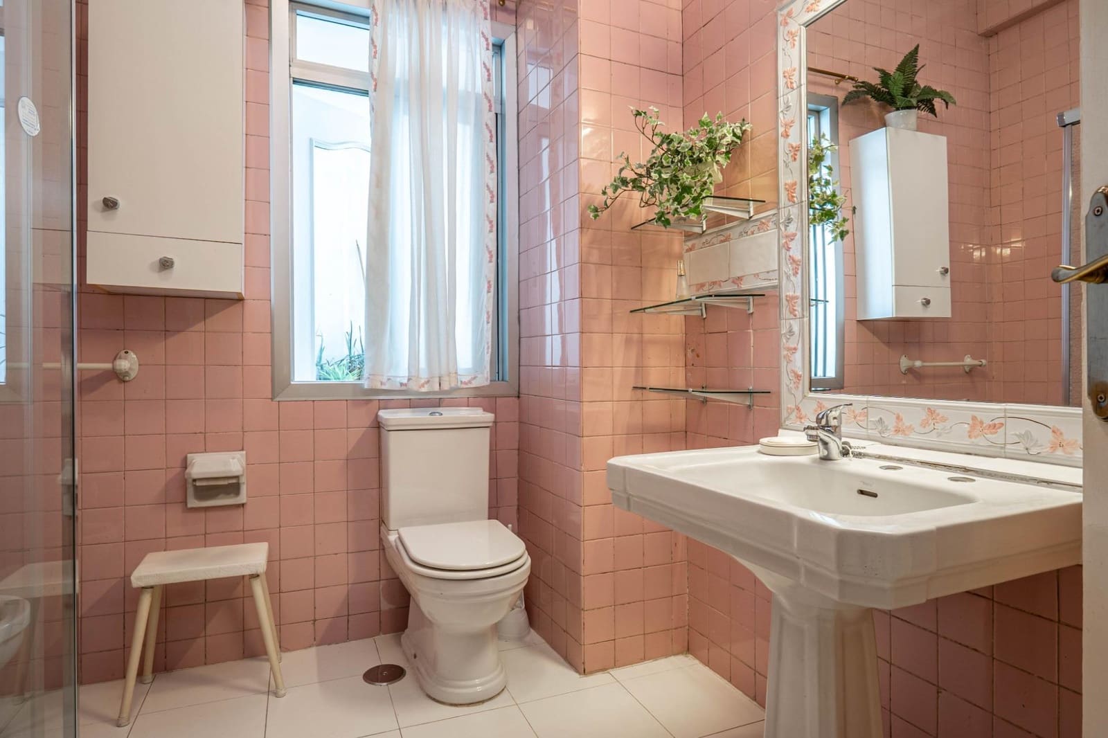 5 slaapkamer Flat te koop in Granada stad - € 460.000 (Ref: 9630195)