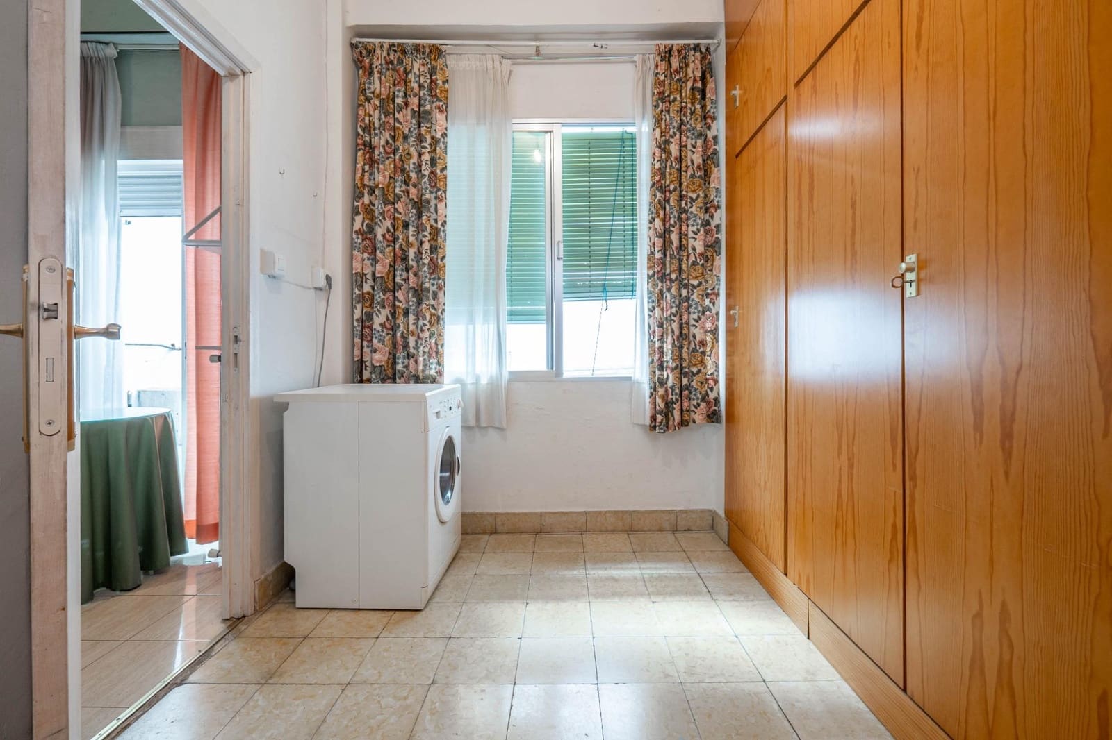 5 slaapkamer Flat te koop in Granada stad - € 460.000 (Ref: 9630195)