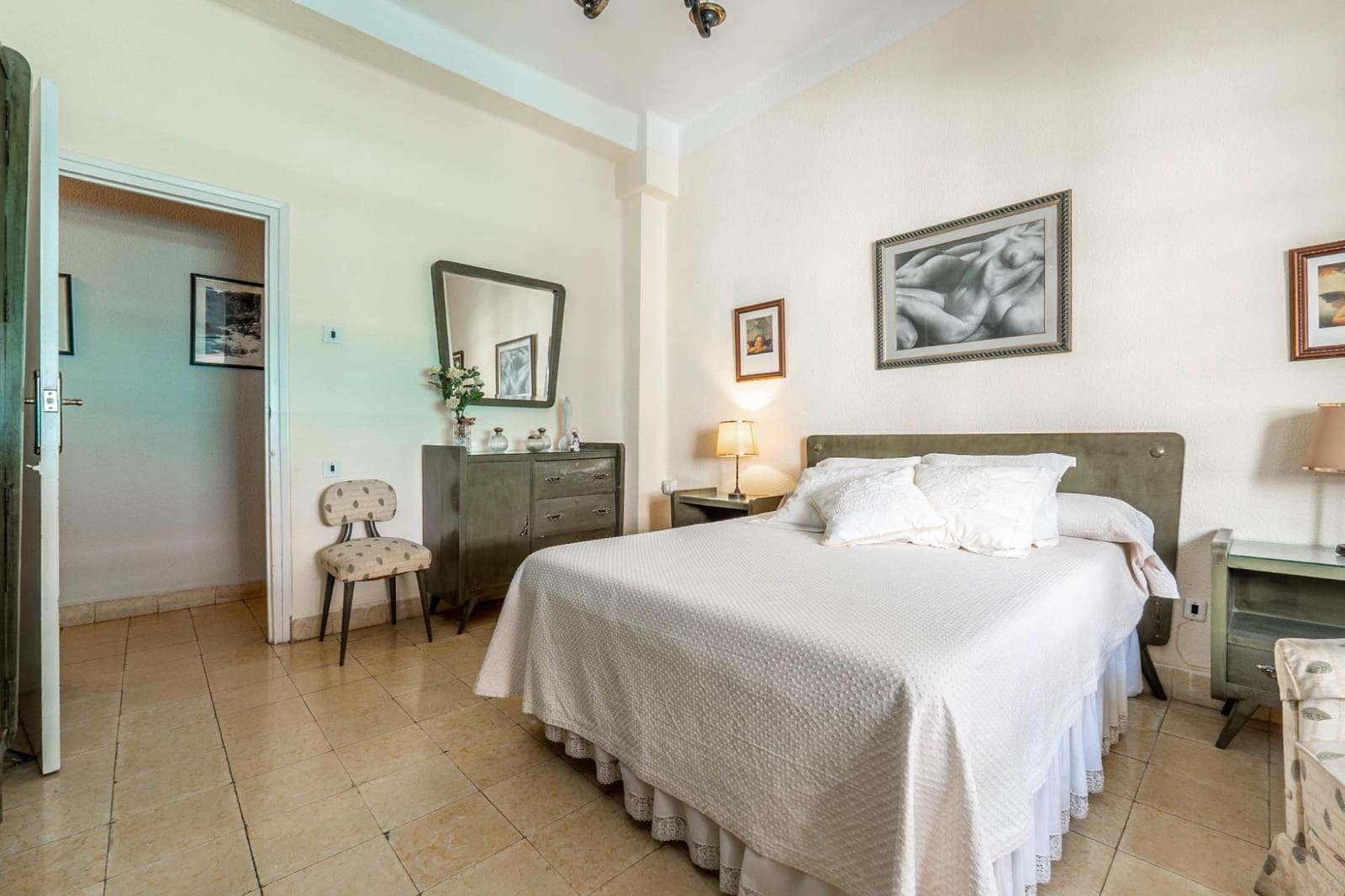 5 slaapkamer Flat te koop in Granada stad - € 460.000 (Ref: 9630195)