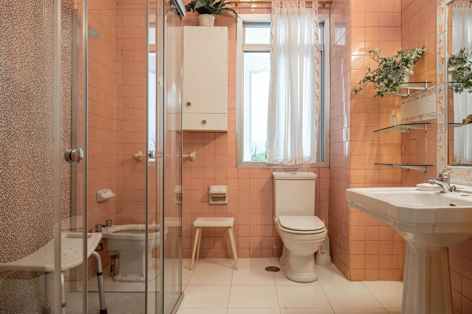 5 slaapkamer Flat te koop in Granada stad - € 460.000 (Ref: 9630195)