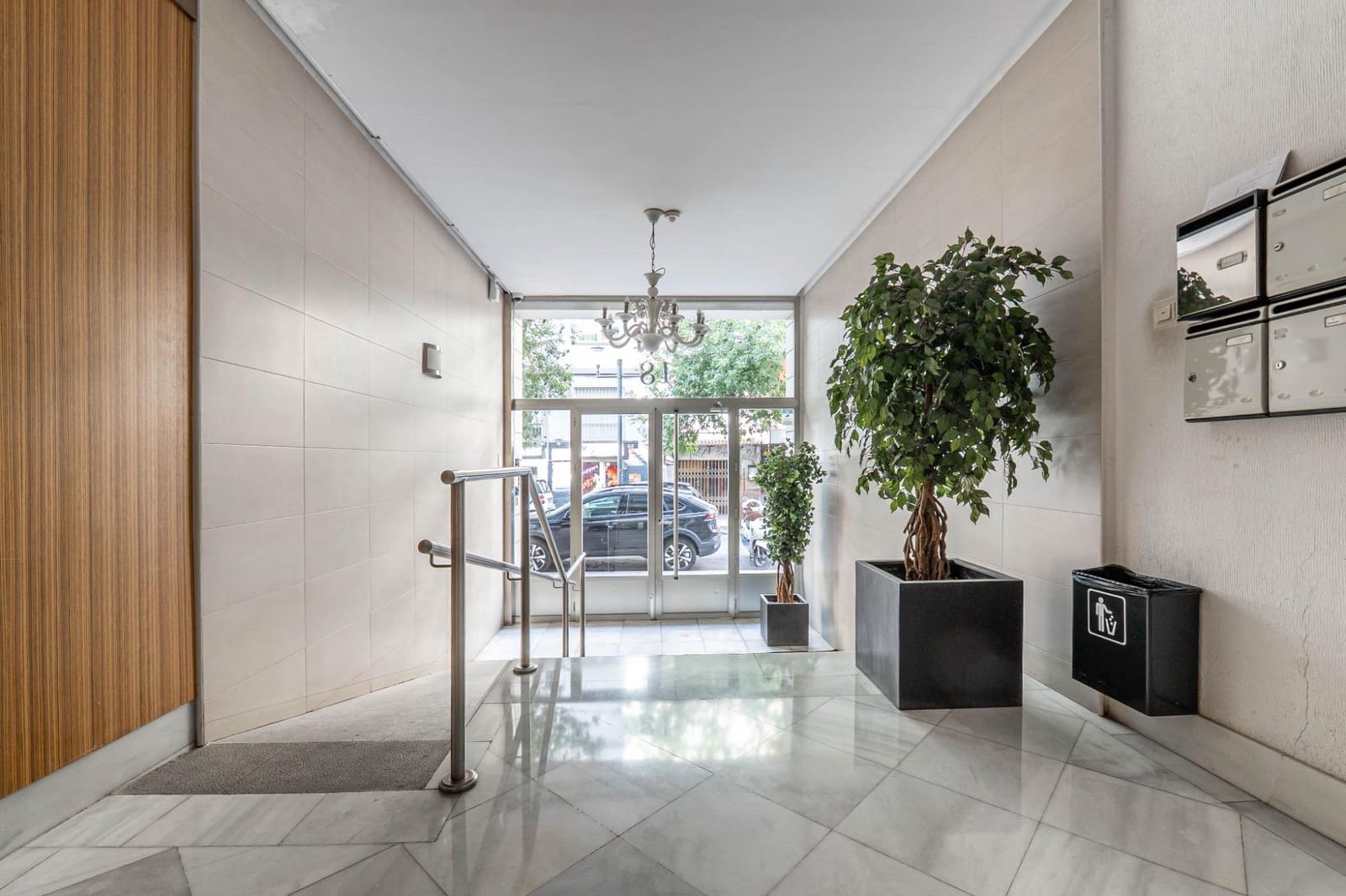 5 slaapkamer Flat te koop in Granada stad - € 460.000 (Ref: 9630195)