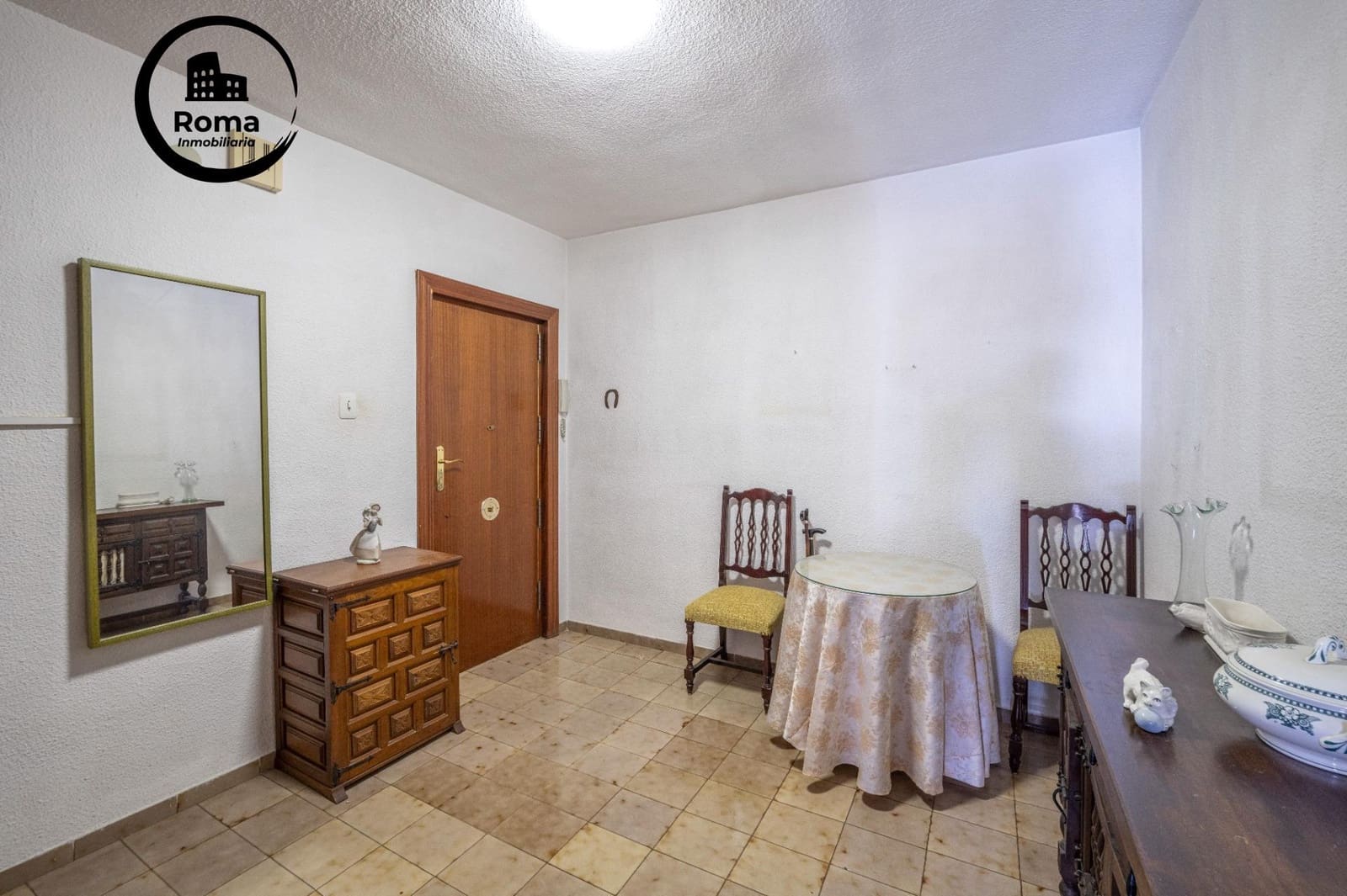 3 bedroom Flat for sale in Granada city - € 208,000 (Ref: 9630197)