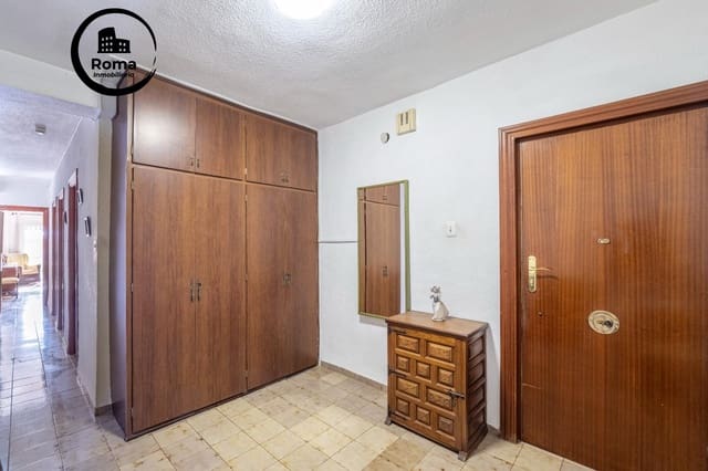 3 bedroom Flat for sale in Granada city - € 208,000 (Ref: 9630197)