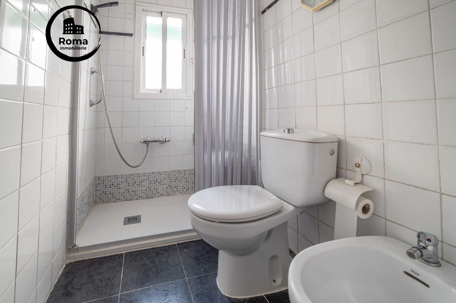 3 bedroom Flat for sale in Granada city - € 208,000 (Ref: 9630197)