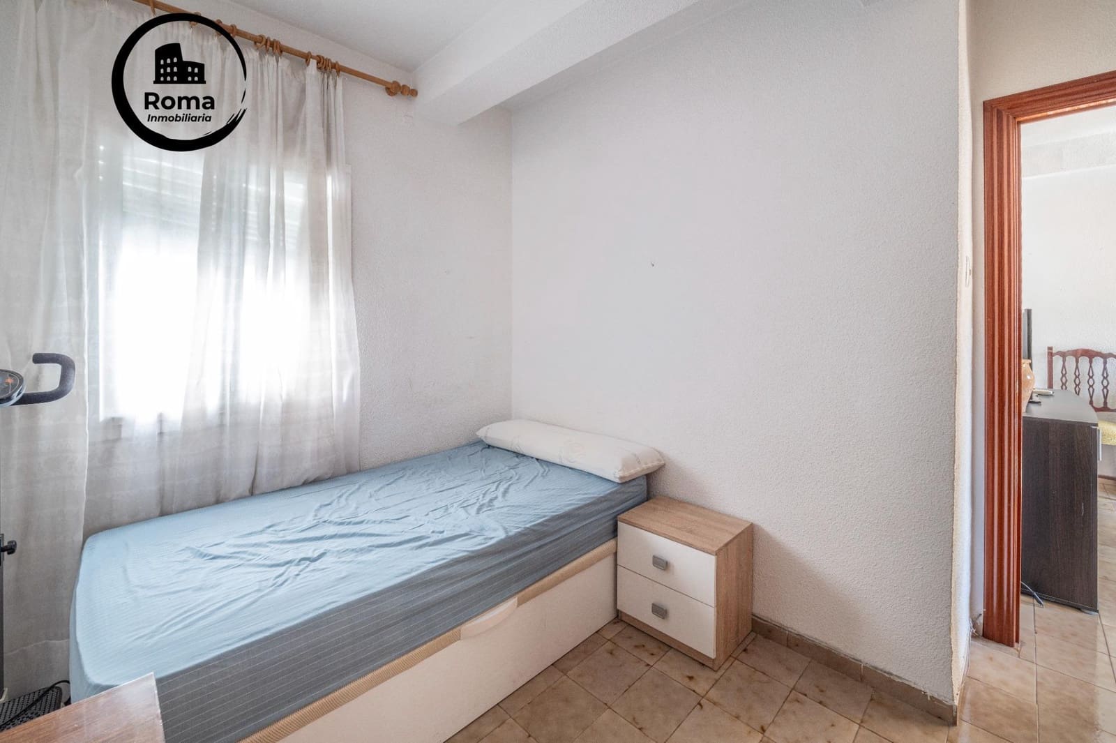 3 bedroom Flat for sale in Granada city - € 208,000 (Ref: 9630197)