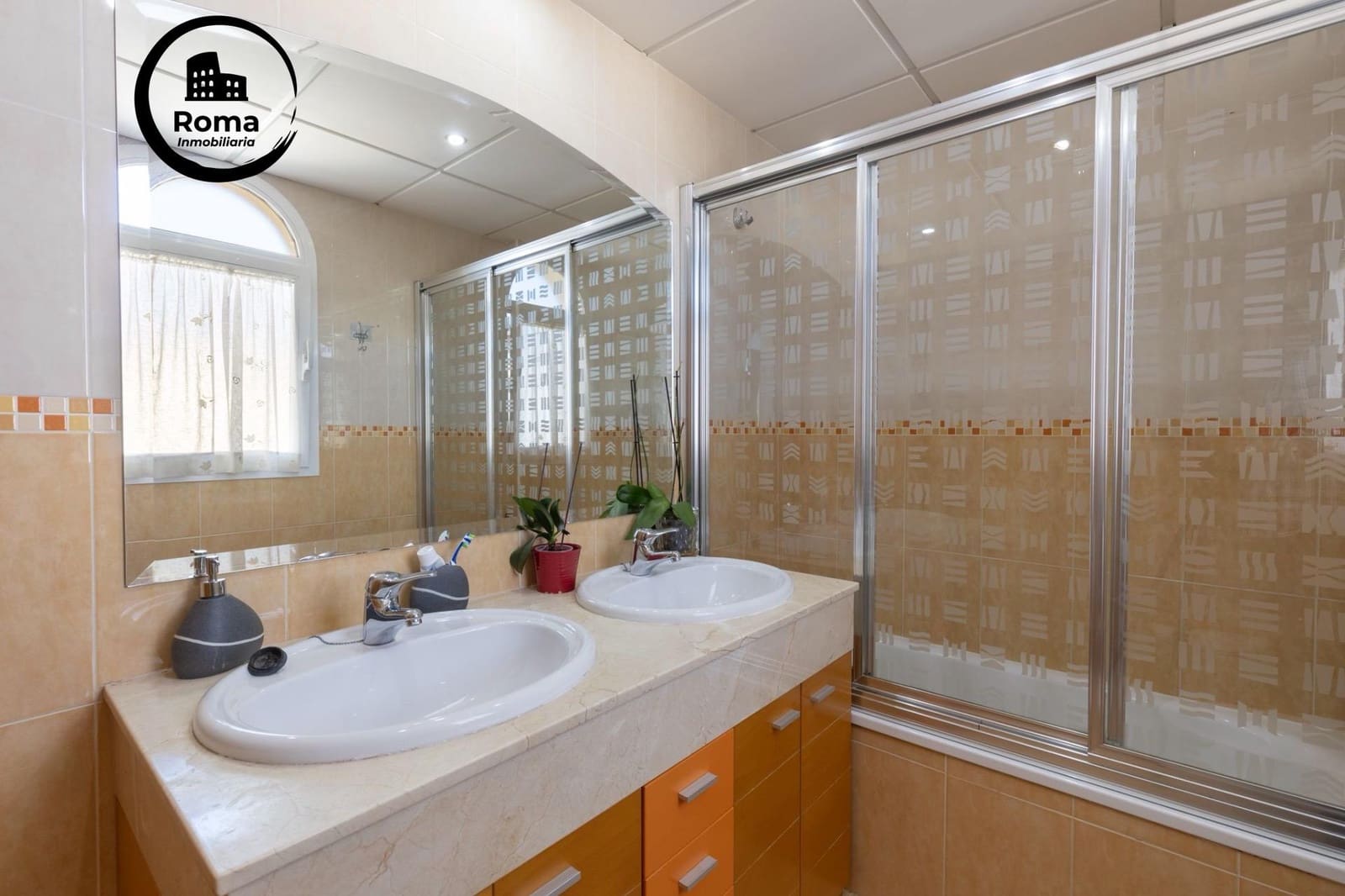 4 sypialnia Dom blizniak na sprzedaż w Albolote z garażem - 299 900 € (Ref: 9630201)