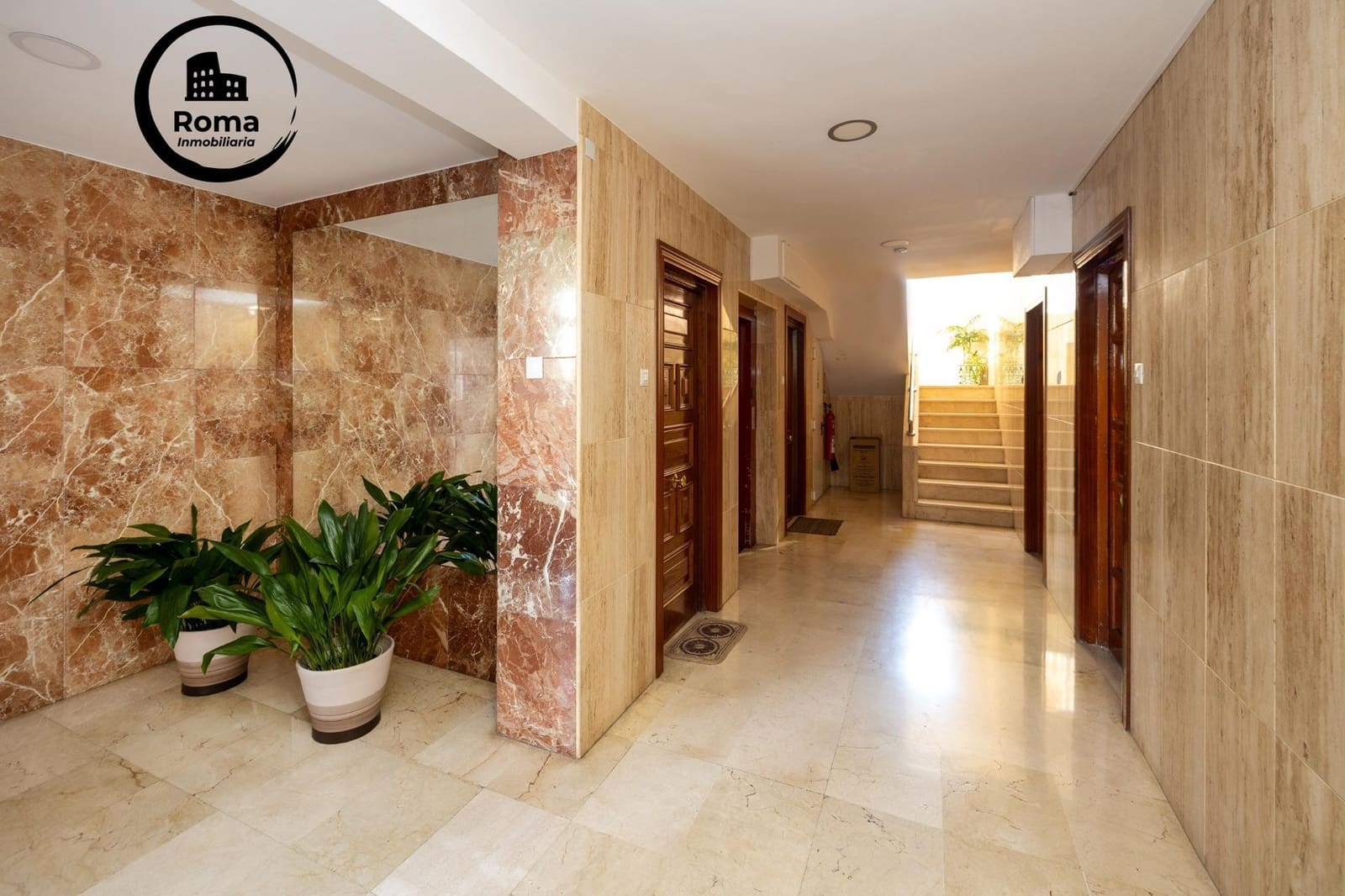 3 chambre Appartement à vendre à Grenade ville avec garage - 199 900 € (Ref: 9630202)