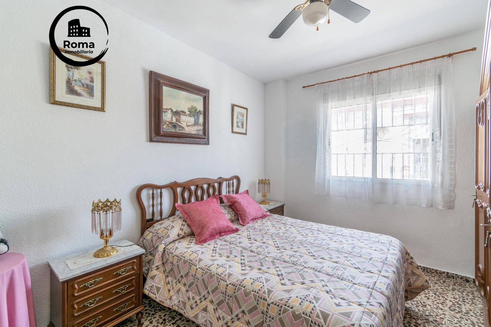 4 sypialnia Dom na sprzedaż w Atarfe z basenem - 280 000 € (Ref: 9630203)