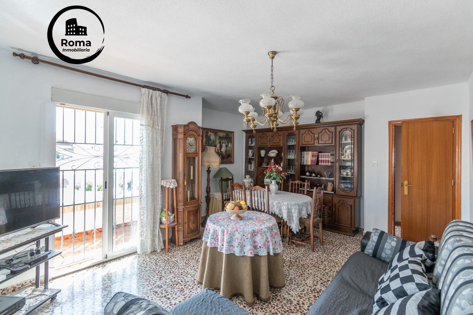 4 sypialnia Dom na sprzedaż w Atarfe z basenem - 280 000 € (Ref: 9630203)