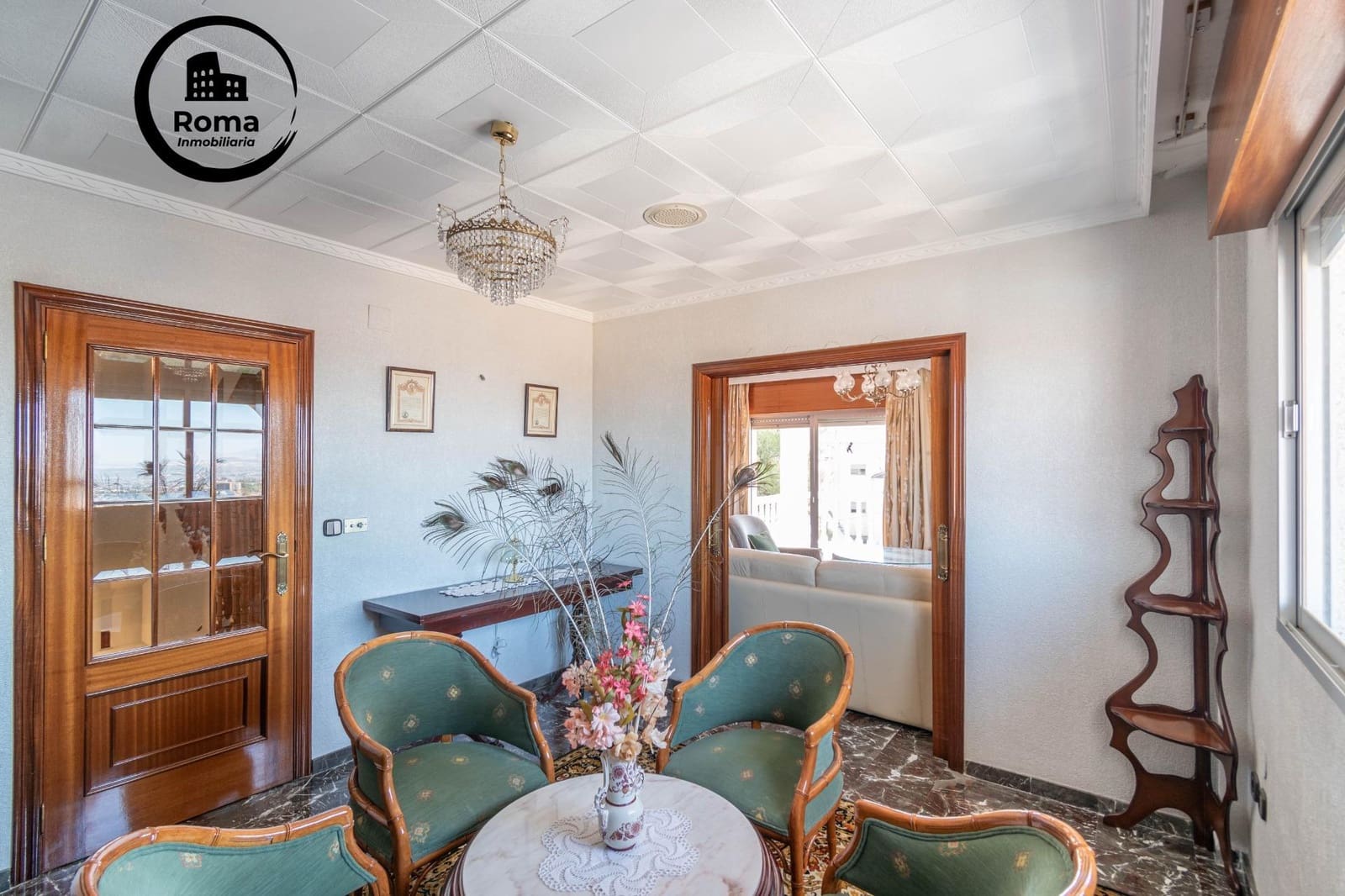 5 makuuhuone Paritalo myytävänä paikassa Jun mukana 
autotalli - 249 000 € (Ref: 9630205)