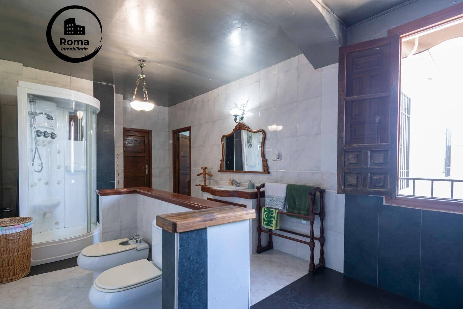 5 sovrum Villa till salu i Granada stad med pool - 350 000 € (Ref: 9630208)