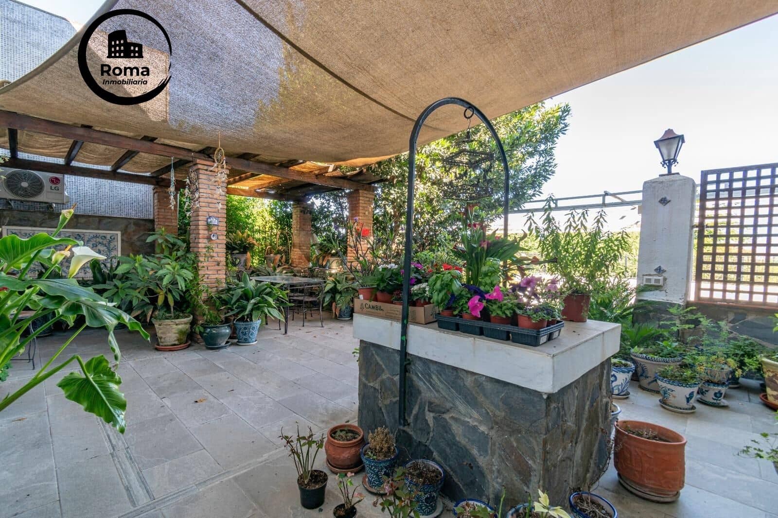 5 sovrum Villa till salu i Granada stad med pool - 350 000 € (Ref: 9630208)