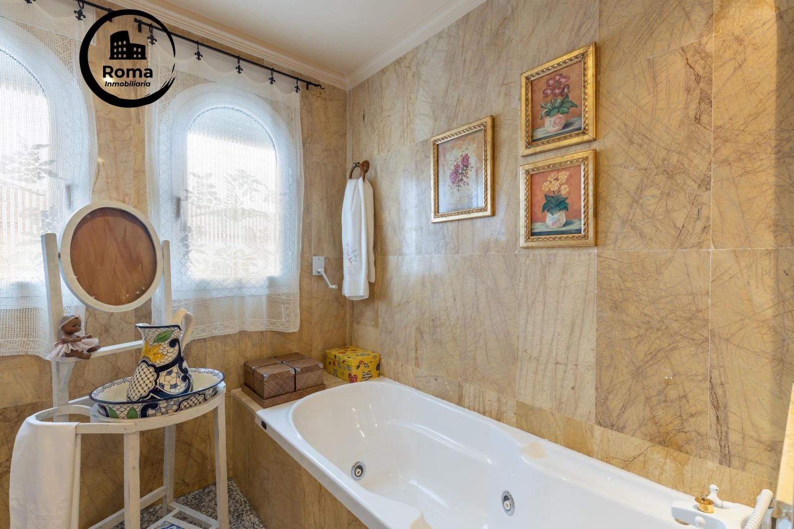 4 makuuhuone Huvila myytävänä paikassa Atarfe - 380 000 € (Ref: 9630209)