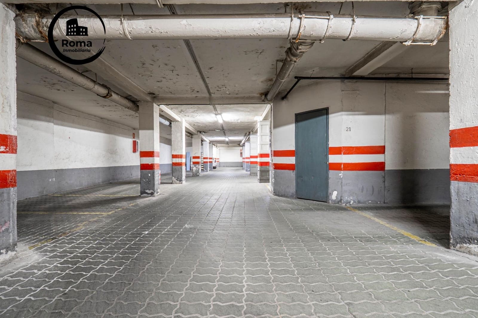 4 bedroom Flat for sale in Granada city with garage - € 620,000 (Ref: 9634433)