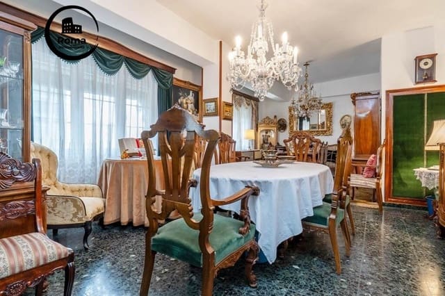 4 chambre Appartement à vendre à Centro - Sagrario, Grenade ville avec garage - 410 000 € (Ref: 9634444)