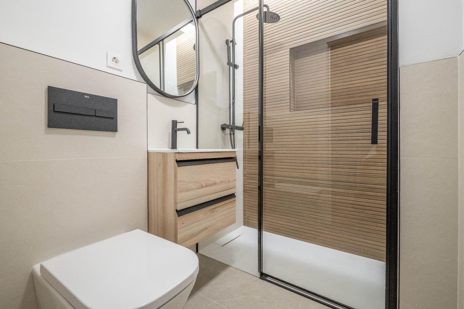 3 slaapkamer Flat te koop in Granada stad met garage - € 398.000 (Ref: 9634456)