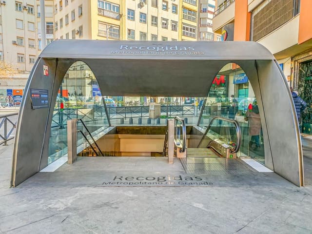 3 slaapkamer Flat te koop in Centro, Granada stad met garage - € 398.000 (Ref: 9634456)