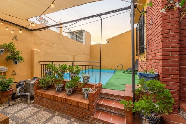 4 sypialnia Dom blizniak na sprzedaż w Huétor Vega z basenem - 315 000 € (Ref: 9634462)