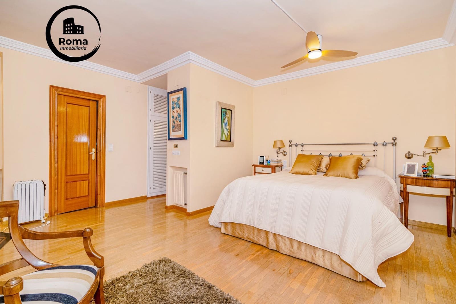 6 bedroom Villa for sale in Gojar with garage - € 480,000 (Ref: 9637734)