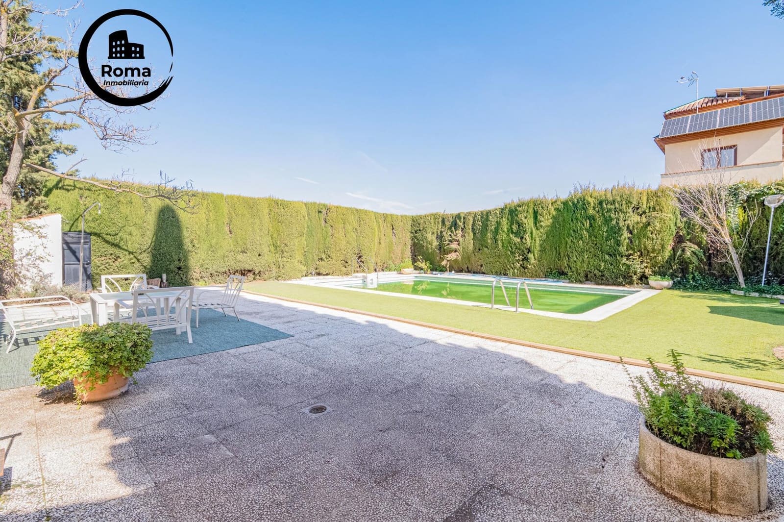 6 bedroom Villa for sale in Gojar with garage - € 480,000 (Ref: 9637734)