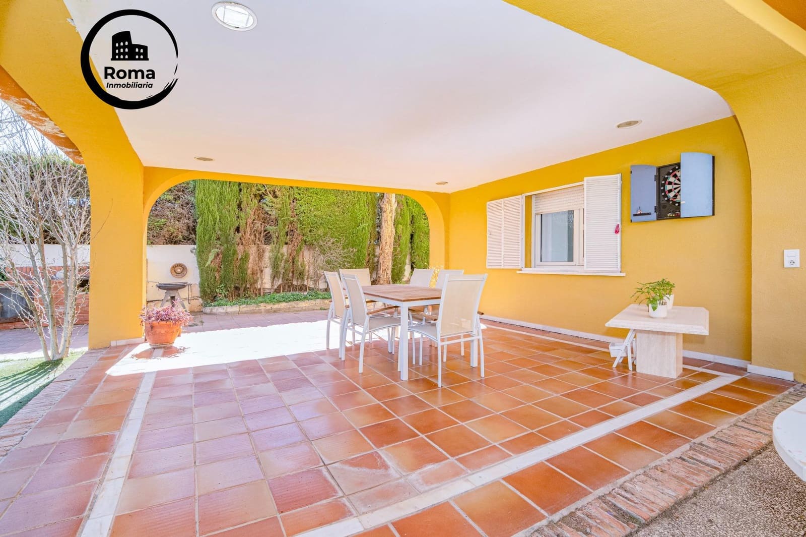 6 bedroom Villa for sale in Gojar with garage - € 480,000 (Ref: 9637734)