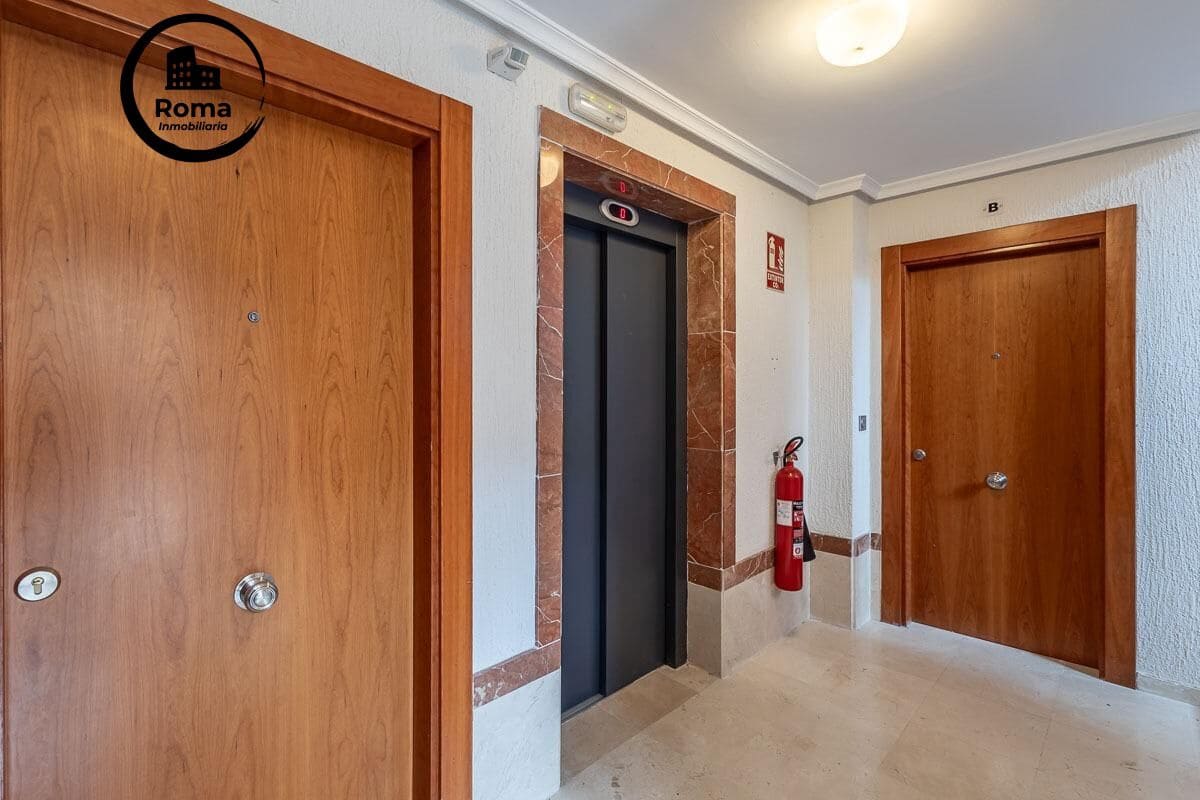 1 slaapkamer Flat te koop in Atarfe met zwembad garage - € 109.000 (Ref: 9645168)