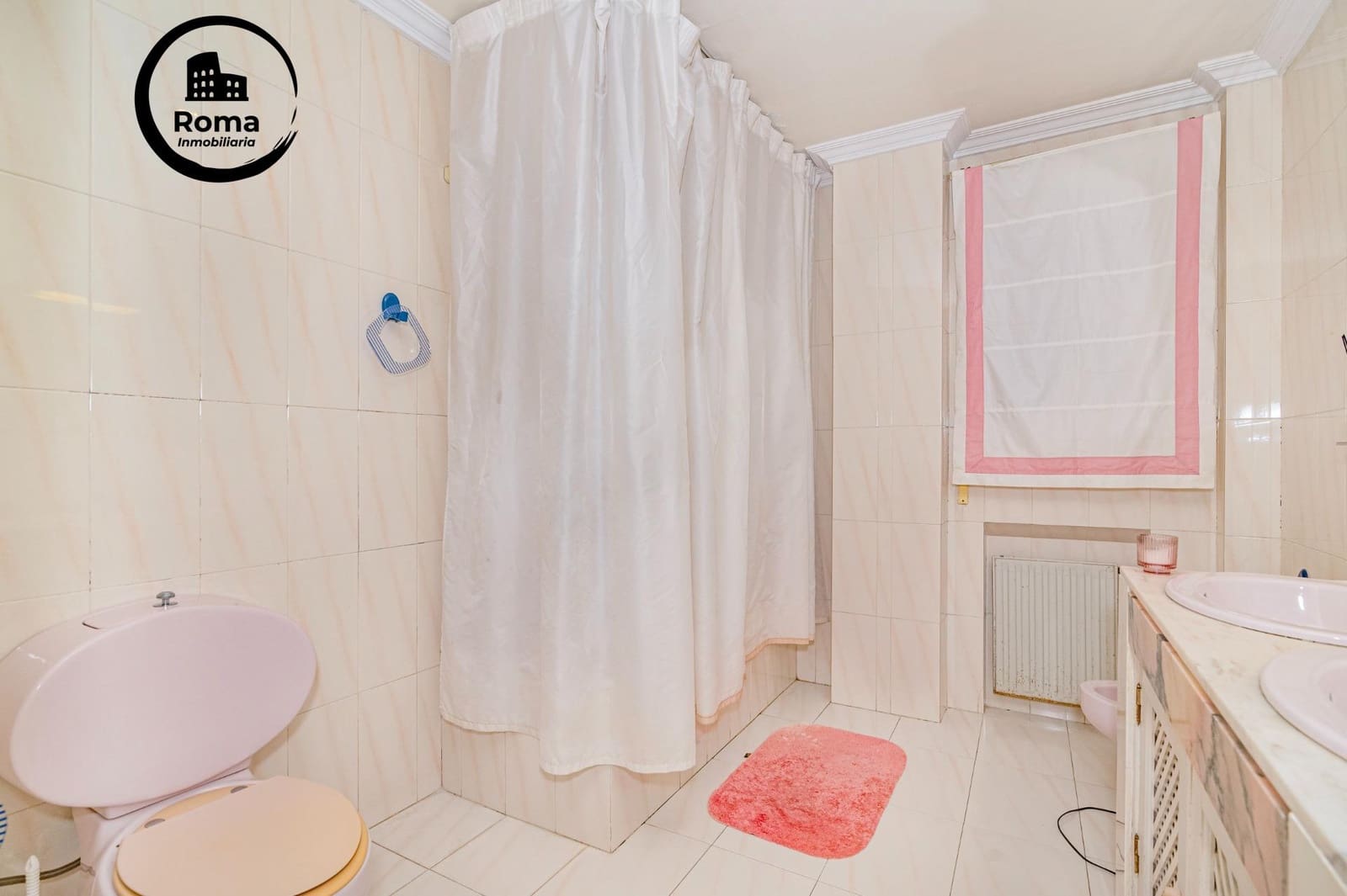 Chalet de 6 habitaciones en Gójar en venta con garaje - 480.000 € (Ref: 9645169)