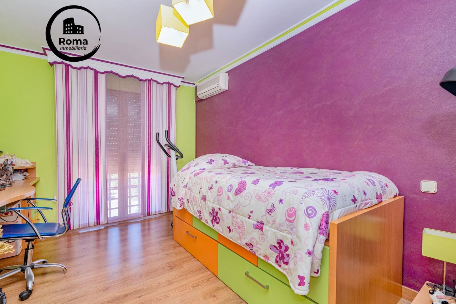 6 makuuhuone Rivitalo myytävänä paikassa Granada kaupunki - 385 000 € (Ref: 9648300)