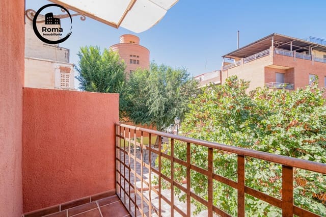 6 makuuhuone Rivitalo myytävänä paikassa Granada kaupunki - 385 000 € (Ref: 9648300)