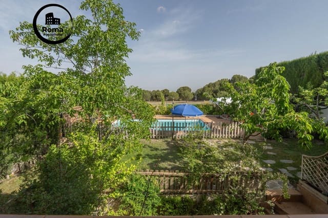 3 soverom Villa til salgs i La Zubia med svømmebasseng garasje - € 350 000 (Ref: 9648302)