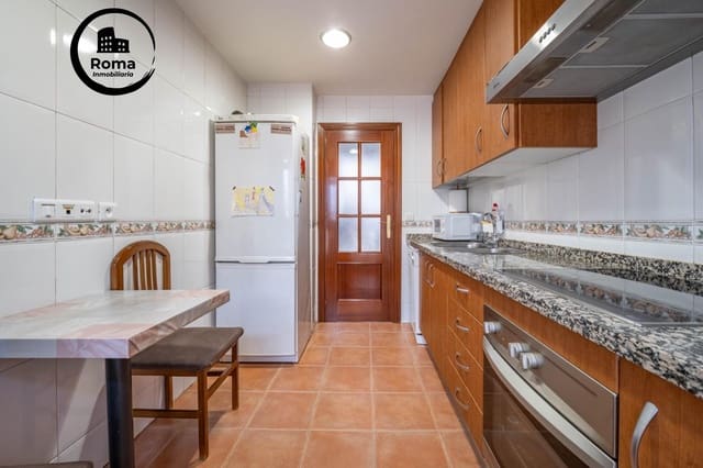 3 slaapkamer Flat te koop in Granada stad met garage - € 227.990 (Ref: 9648324)