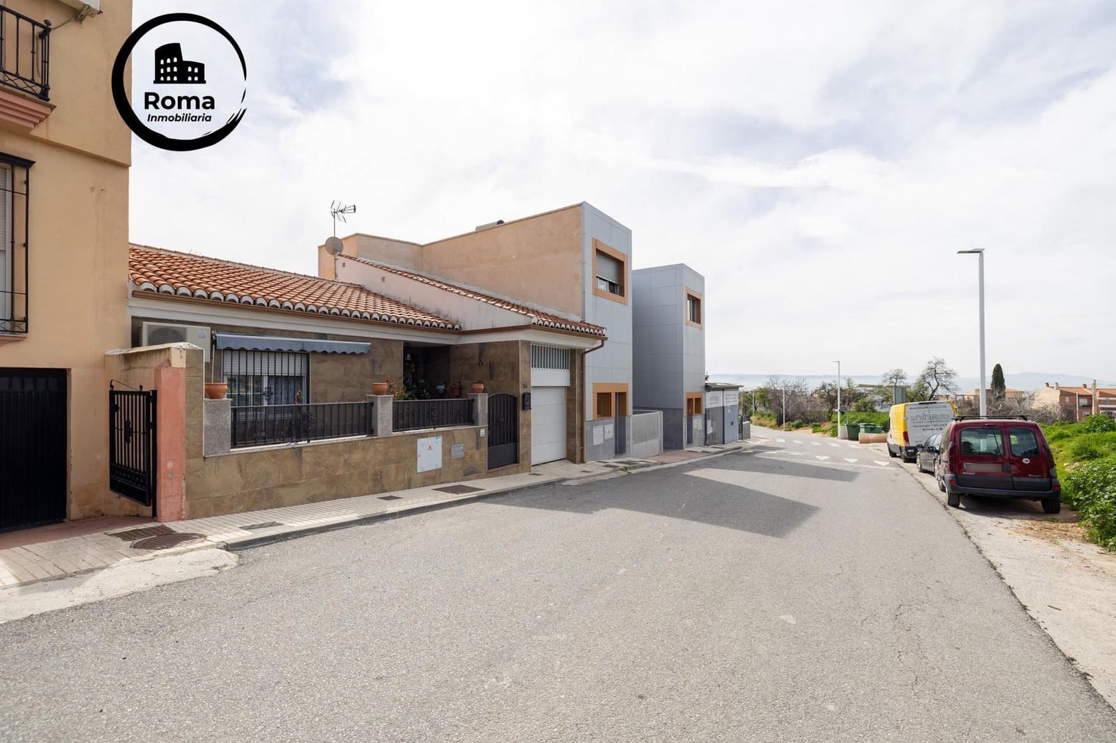 3 sovrum Radhus till salu i Peligros med garage - 229 000 € (Ref: 9648331)